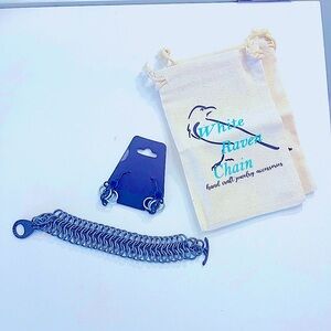 White Raven Chain NWT Bracelet and earrings Set